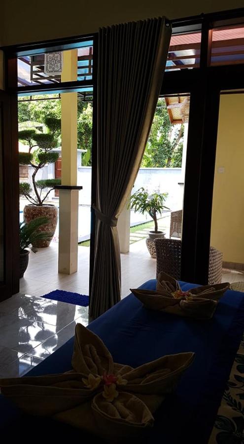 Mias Jungle House Hotel Lovina  Exterior photo