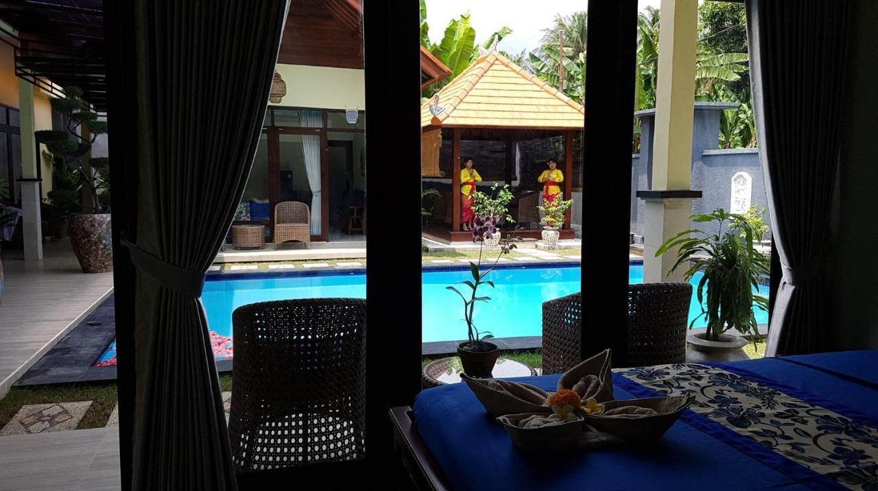 Mias Jungle House Hotel Lovina  Exterior photo